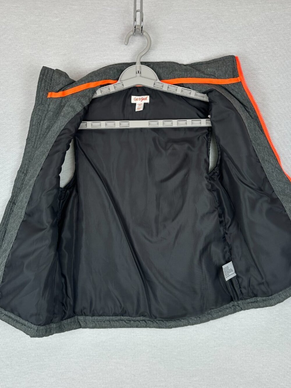 CAT & JACK BOYS PUFFER VEST, CHARCOAL COLOR, GREEN SLIME GRAPHIC SIZE S(6/7) - Picture 4 of 10